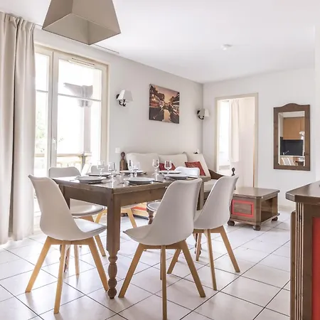 Résidence Odalys Le Domaine Des Rois Apartahotel